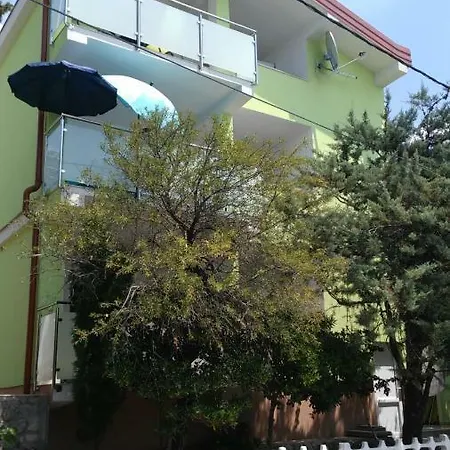 Apartmani Vila Dadic Karlobag Exterior photo