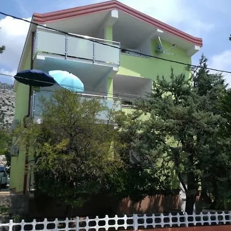 Apartmani Vila Dadic Karlobag Exterior photo