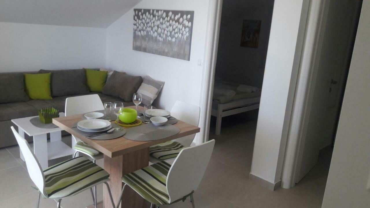 Vila Dadic * Karlobag