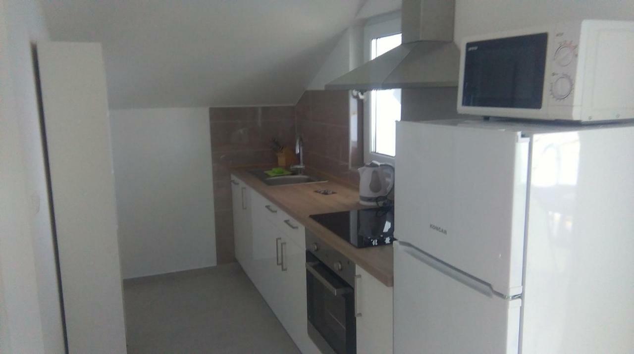 Apartment Vila Dadic Karlobag