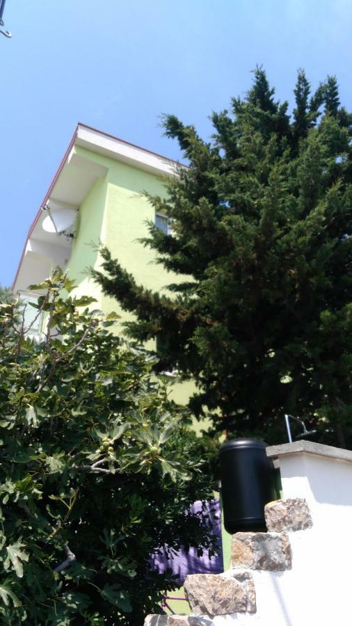 Vila Dadic Karlobag